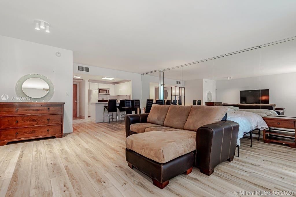 Недавно арендовано: $2,600 (0 спален, 1 ванн, 600 Квадратных фут)
