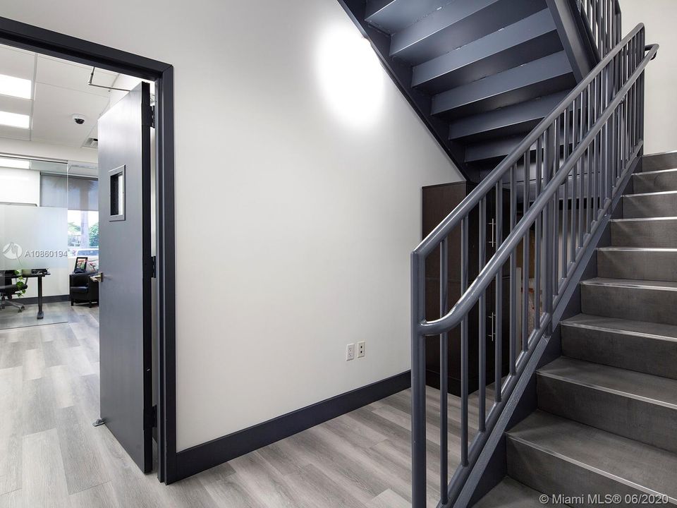 Vendido Recientemente: $2,200,000 (0 camas, 0 baños, 6300 Pies cuadrados)