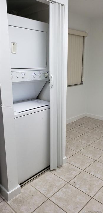 Recientemente alquilado: $1,600 (2 camas, 1 baños, 850 Pies cuadrados)