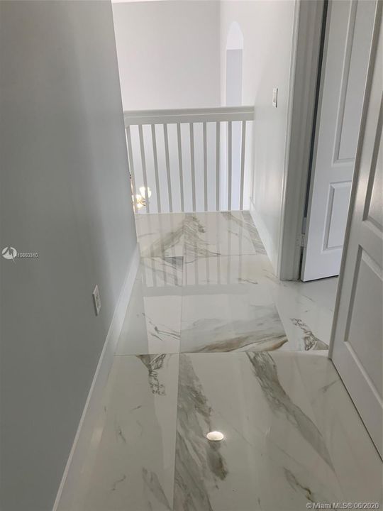 Recientemente alquilado: $3,600 (4 camas, 3 baños, 2304 Pies cuadrados)