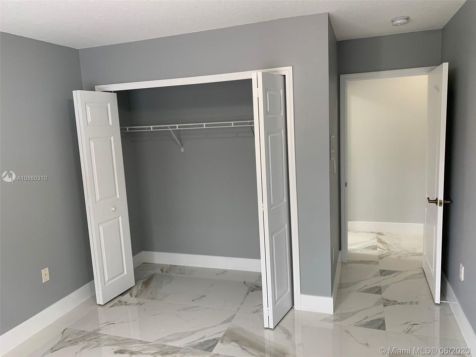 Recientemente alquilado: $3,600 (4 camas, 3 baños, 2304 Pies cuadrados)