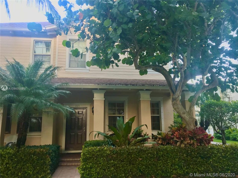 Recently Sold: $349,900 (3 beds, 2 baths, 2062 Square Feet)