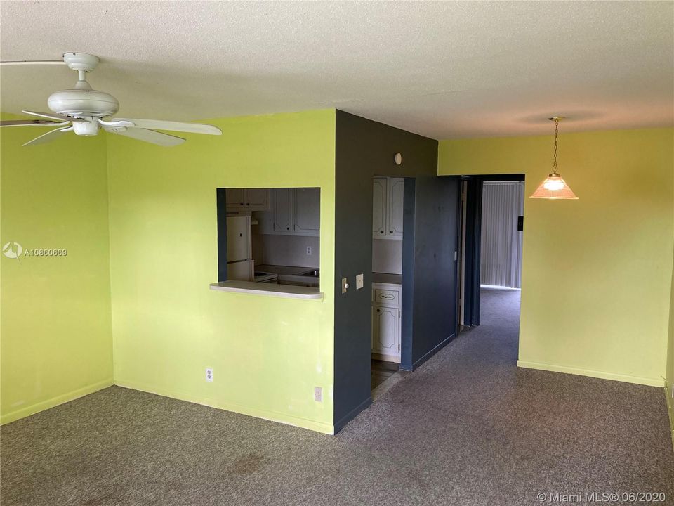 Recently Sold: $34,900 (1 beds, 1 baths, 615 Square Feet)