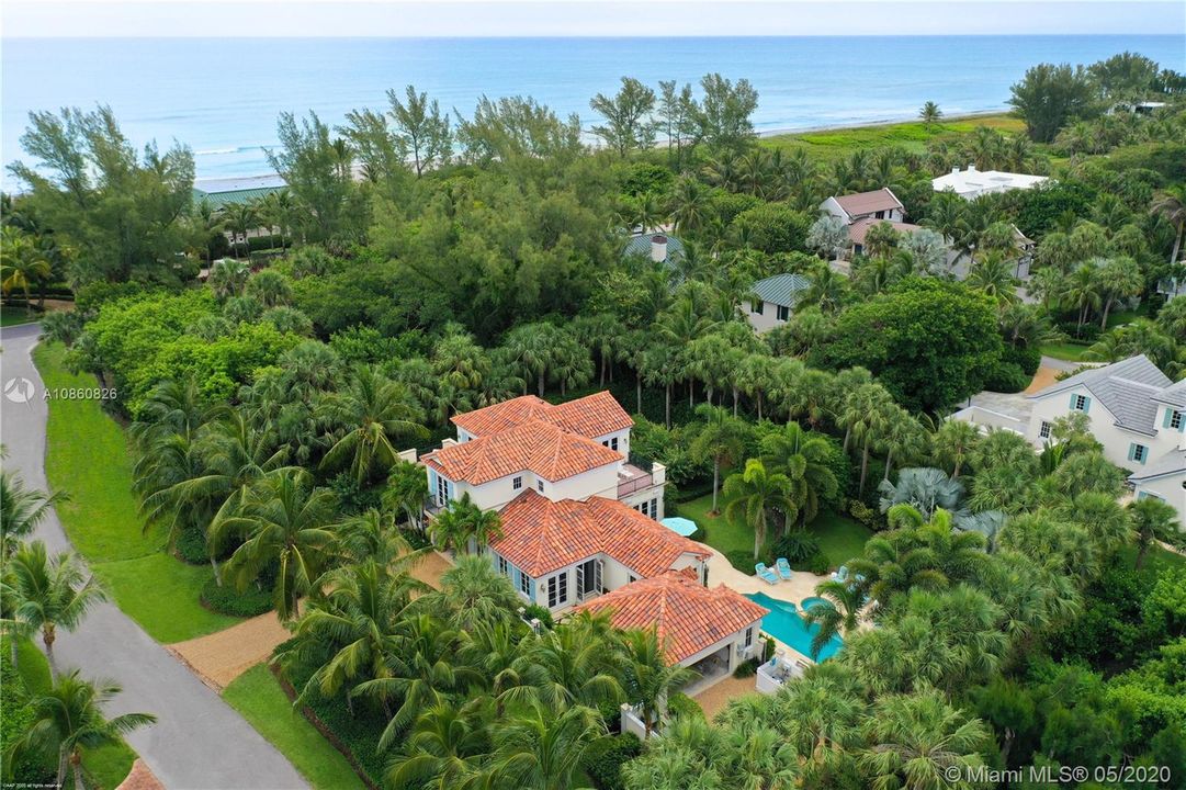 Recently Sold: $3,850,000 (5 beds, 6 baths, 3625 Square Feet)