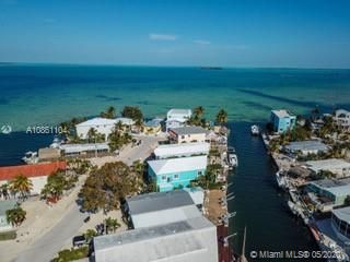 Недавно продано: $1,299,000 (4 спален, 4 ванн, 3010 Квадратных фут)
