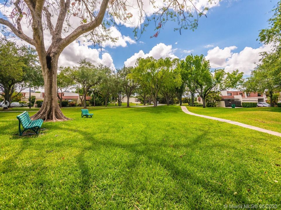 Vendido Recientemente: $335,000 (3 camas, 2 baños, 1320 Pies cuadrados)