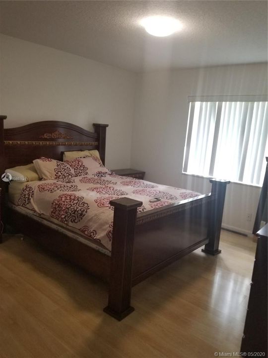 最近租的: $795 (1 贝兹, 1 浴室, 2449 平方英尺)