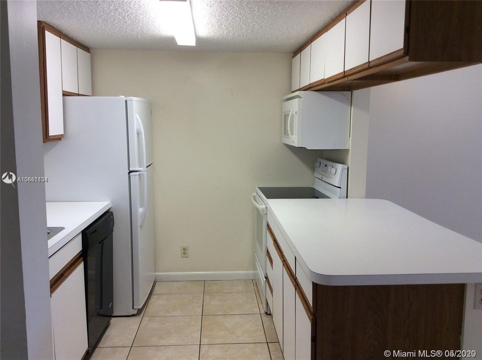 Vendido Recientemente: $144,900 (1 camas, 1 baños, 700 Pies cuadrados)