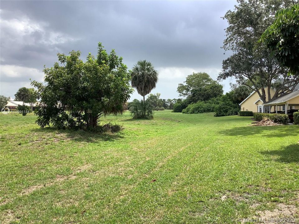 Vendido Recientemente: $144,900 (1 camas, 1 baños, 700 Pies cuadrados)
