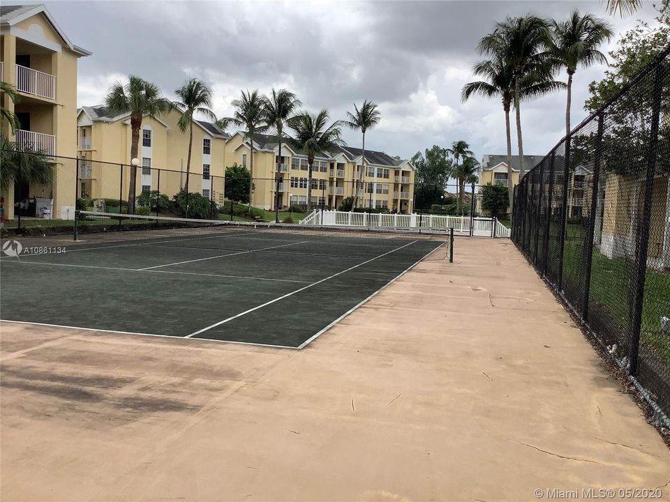 Vendido Recientemente: $144,900 (1 camas, 1 baños, 700 Pies cuadrados)