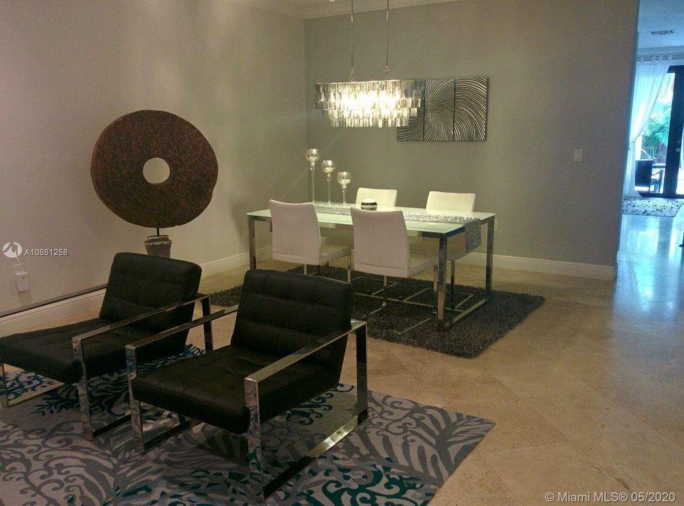 Recently Rented: $4,250 (3 beds, 2 baths, 2085 Square Feet)