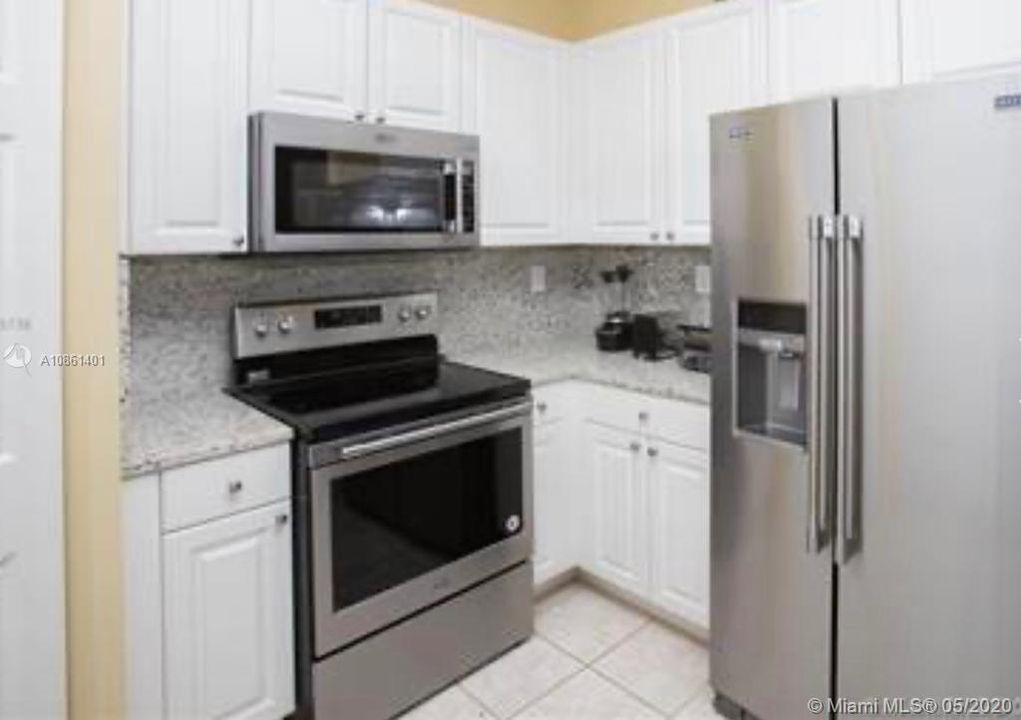 Recently Rented: $2,975 (4 beds, 3 baths, 2312 Square Feet)