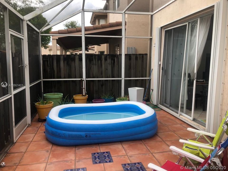 Recently Rented: $2,975 (4 beds, 3 baths, 2312 Square Feet)