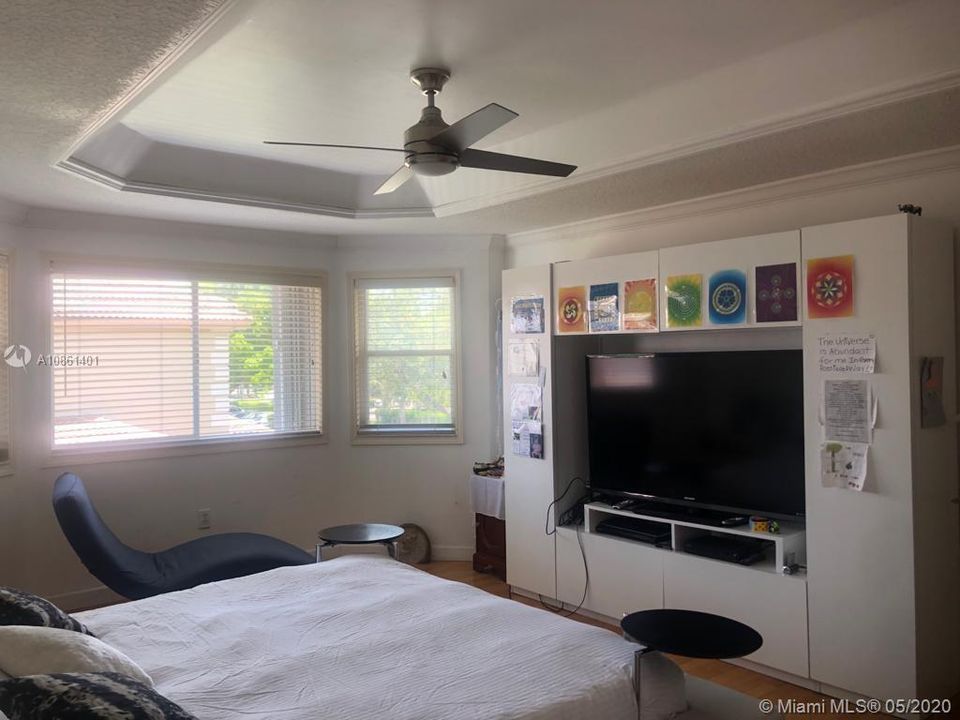Recently Rented: $2,975 (4 beds, 3 baths, 2312 Square Feet)