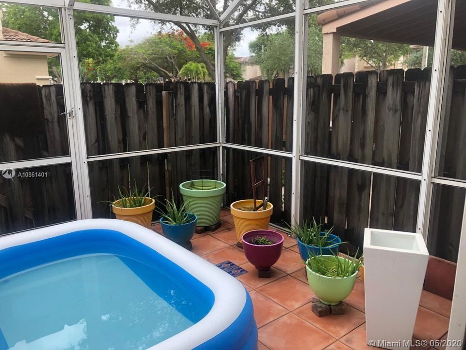 Recently Rented: $2,975 (4 beds, 3 baths, 2312 Square Feet)