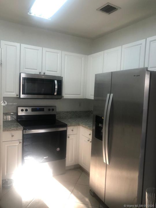 Recently Rented: $2,975 (4 beds, 3 baths, 2312 Square Feet)
