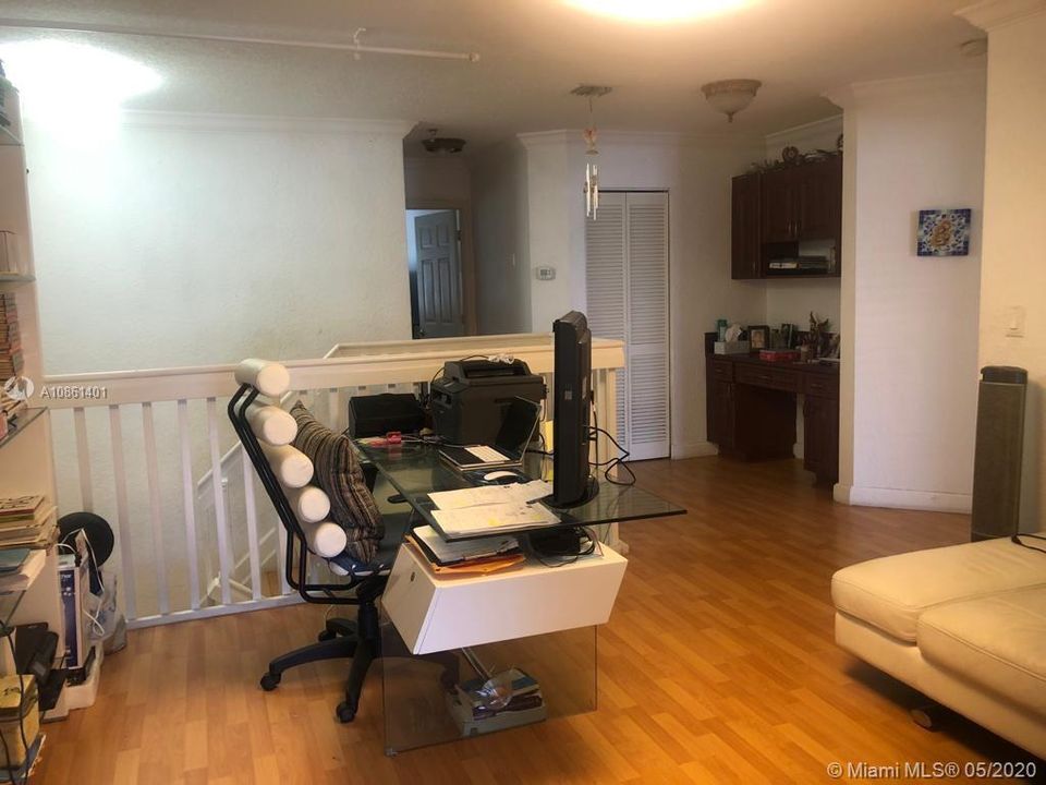 Recently Rented: $2,975 (4 beds, 3 baths, 2312 Square Feet)