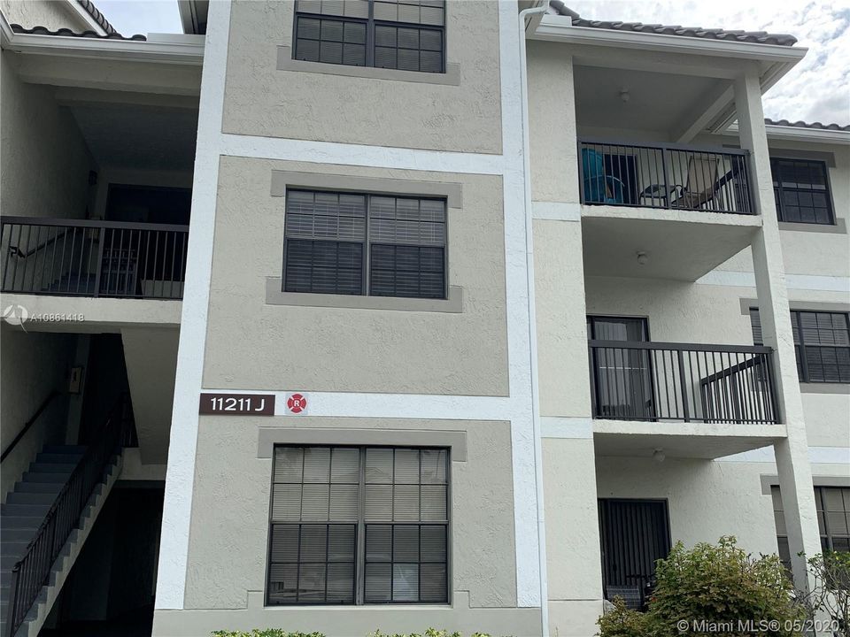 Recientemente alquilado: $1,450 (2 camas, 2 baños, 1114 Pies cuadrados)