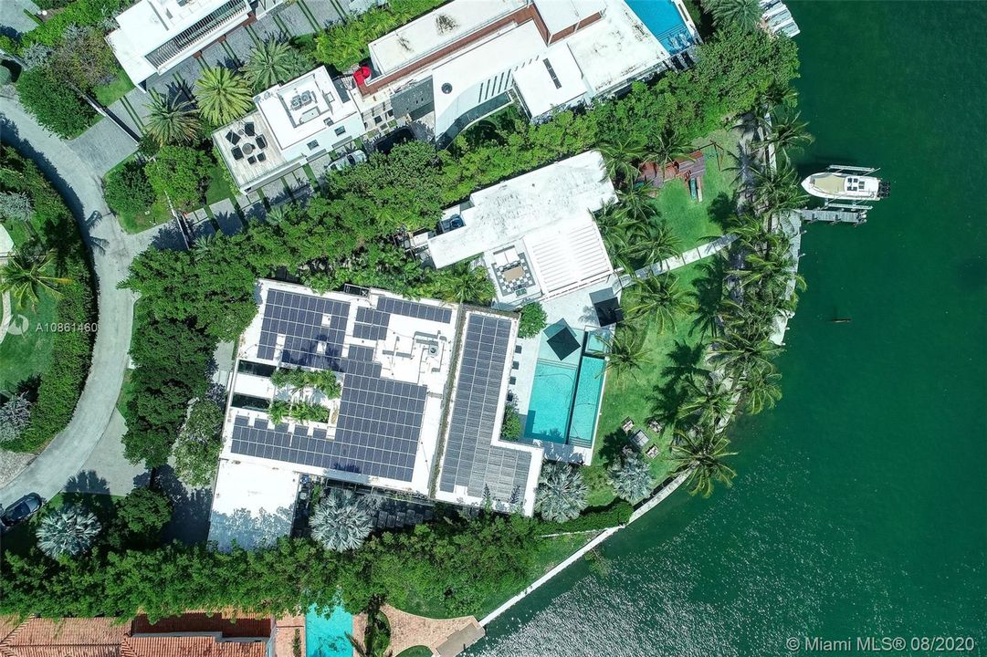 Recently Sold: $15,975,000 (9 beds, 8 baths, 7848 Square Feet)
