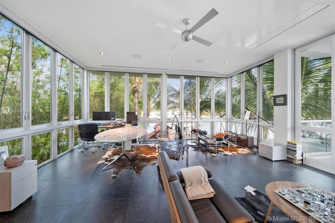 Recently Sold: $15,975,000 (9 beds, 8 baths, 7848 Square Feet)