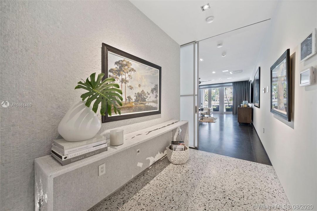 Recently Sold: $15,975,000 (9 beds, 8 baths, 7848 Square Feet)