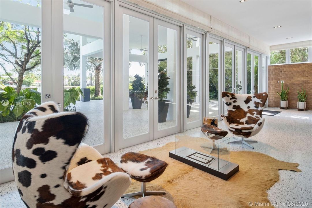 Recently Sold: $15,975,000 (9 beds, 8 baths, 7848 Square Feet)