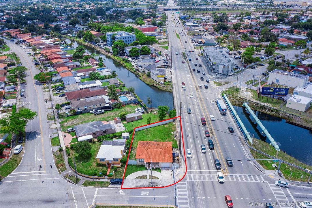 Недавно продано: $380,000 (4 спален, 3 ванн, 1380 Квадратных фут)