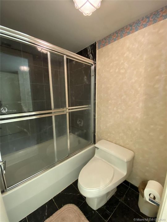 Recientemente alquilado: $2,000 (2 camas, 2 baños, 1190 Pies cuadrados)