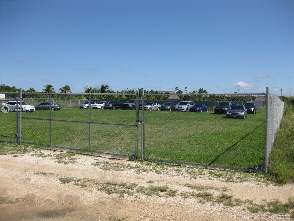 Vendido Recientemente: $84,500 (0.39 acres)