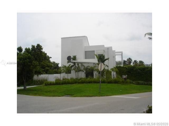 Recently Sold: $1,990,000 (5 beds, 4 baths, 2788 Square Feet)