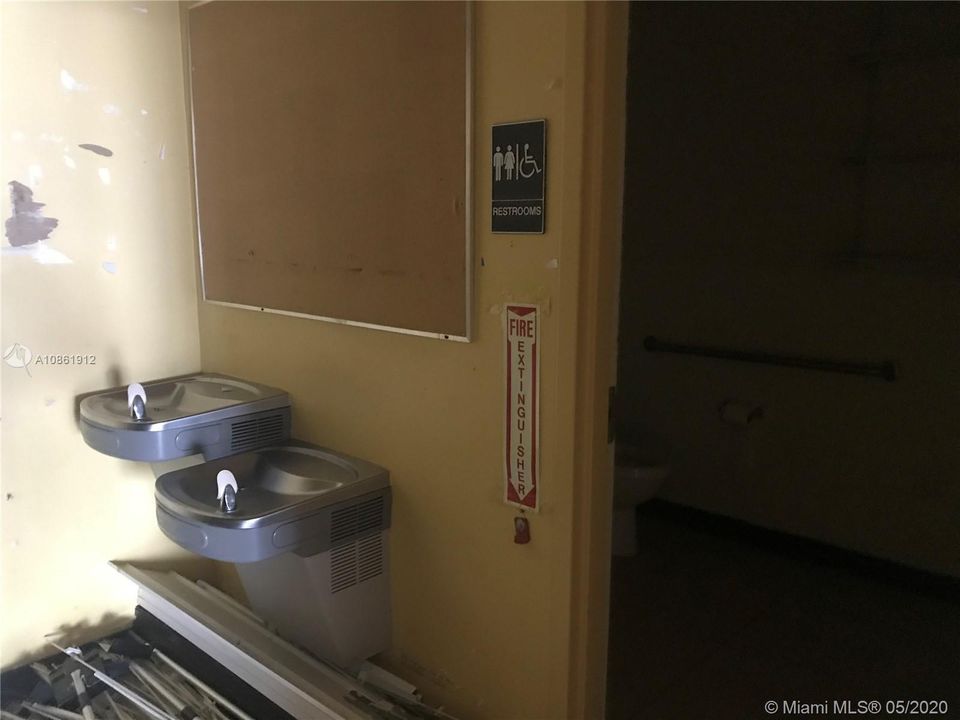 Recently Rented: $6,000 (0 beds, 0 baths, 8340 Square Feet)