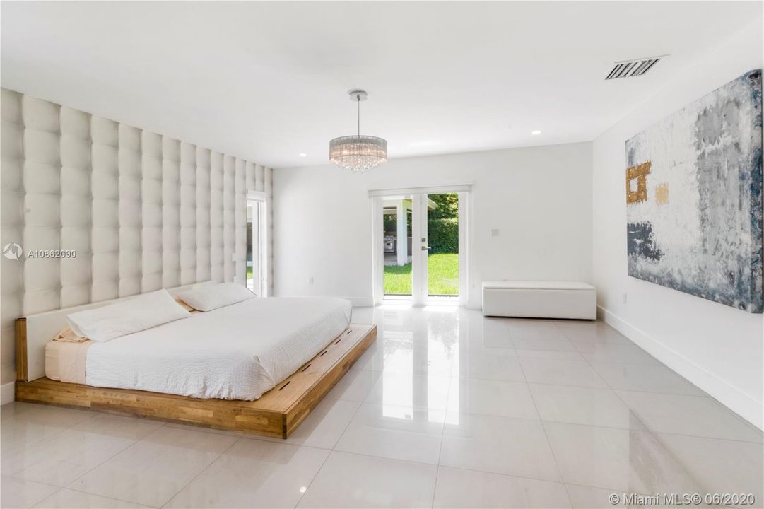 Recientemente alquilado: $8,000 (5 camas, 4 baños, 2763 Pies cuadrados)