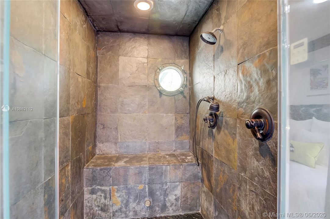 Upstairs shower / sauna