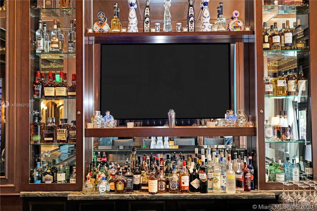 最近租的: $10,500 (3 贝兹, 4 浴室, 3641 平方英尺)