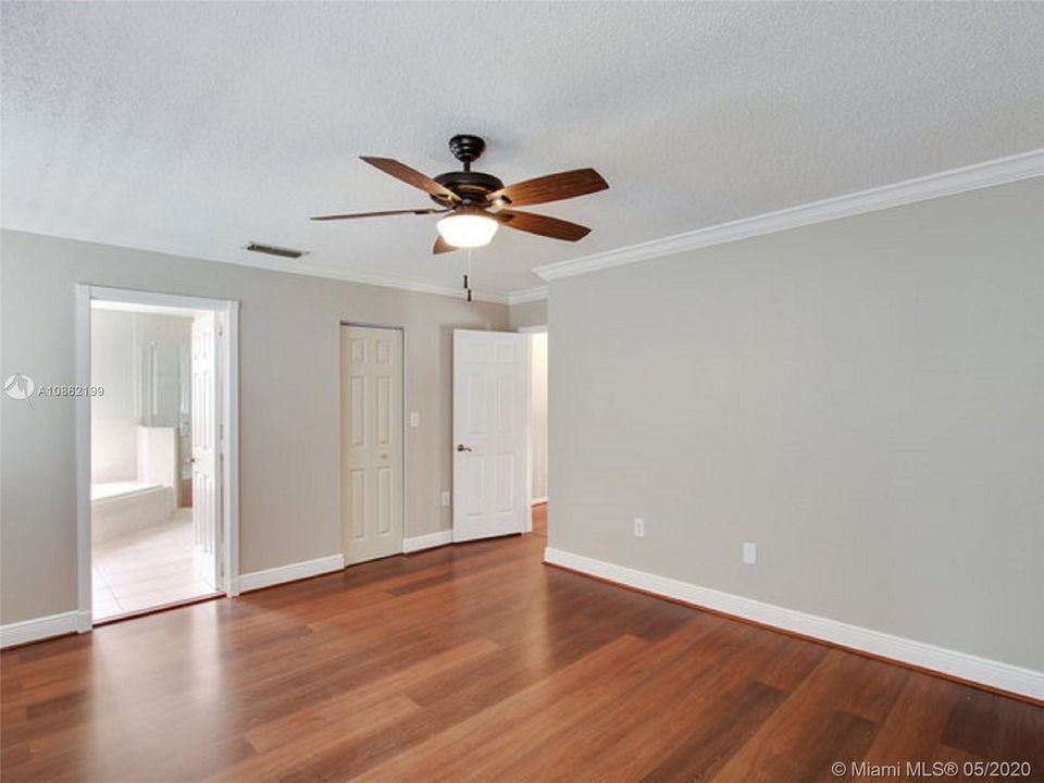 Recently Rented: $2,545 (3 beds, 2 baths, 1746 Square Feet)