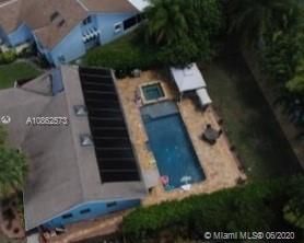 Vendido Recientemente: $410,000 (3 camas, 2 baños, 1457 Pies cuadrados)