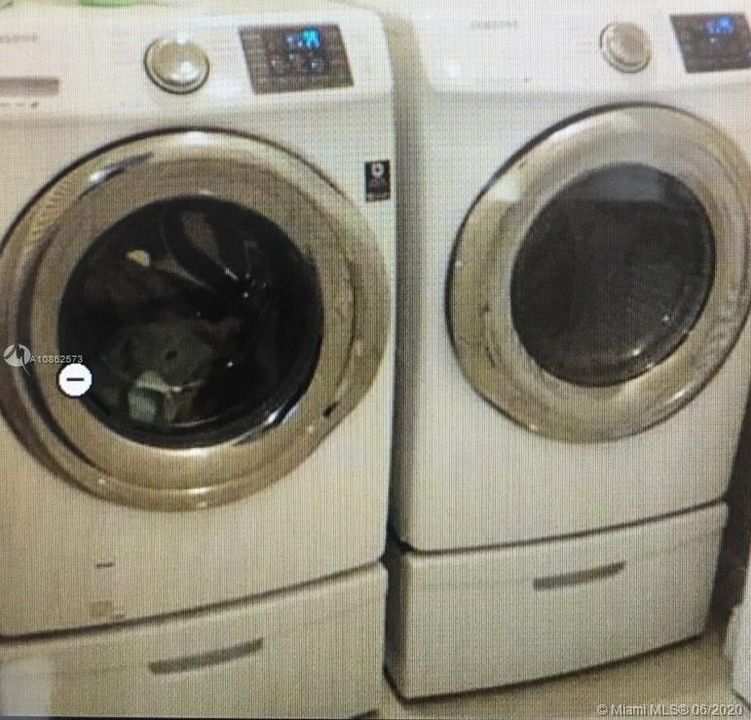 Vendido Recientemente: $410,000 (3 camas, 2 baños, 1457 Pies cuadrados)