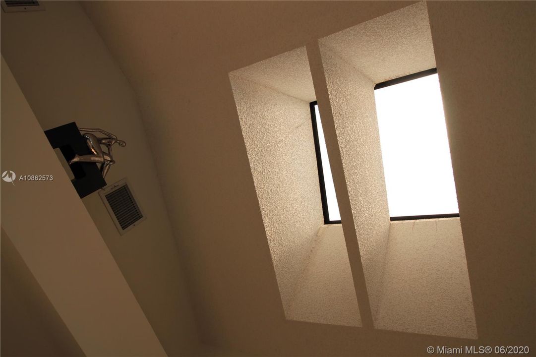 Vendido Recientemente: $410,000 (3 camas, 2 baños, 1457 Pies cuadrados)