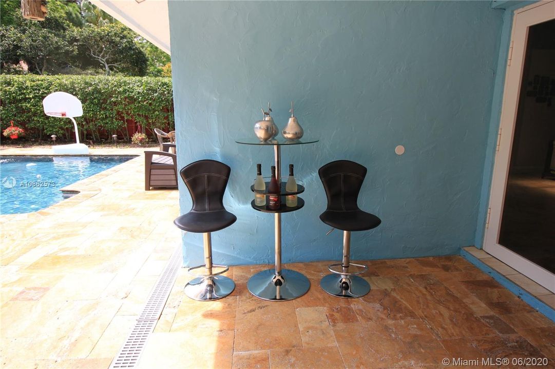 Vendido Recientemente: $410,000 (3 camas, 2 baños, 1457 Pies cuadrados)