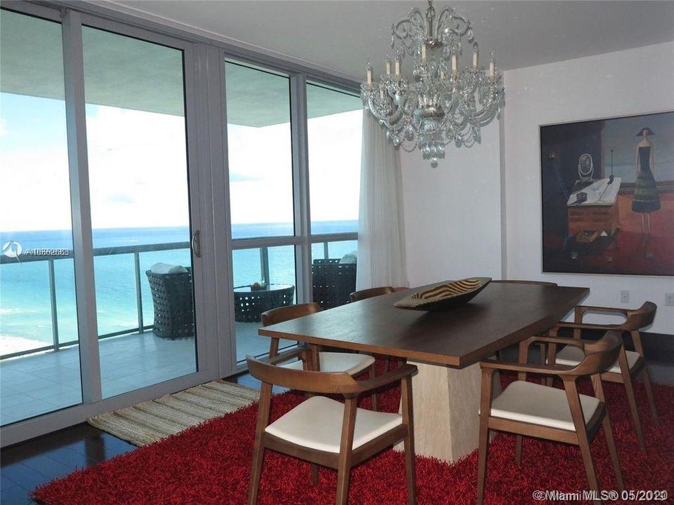 Недавно арендовано: $40,000 (4 спален, 4 ванн, 2411 Квадратных фут)