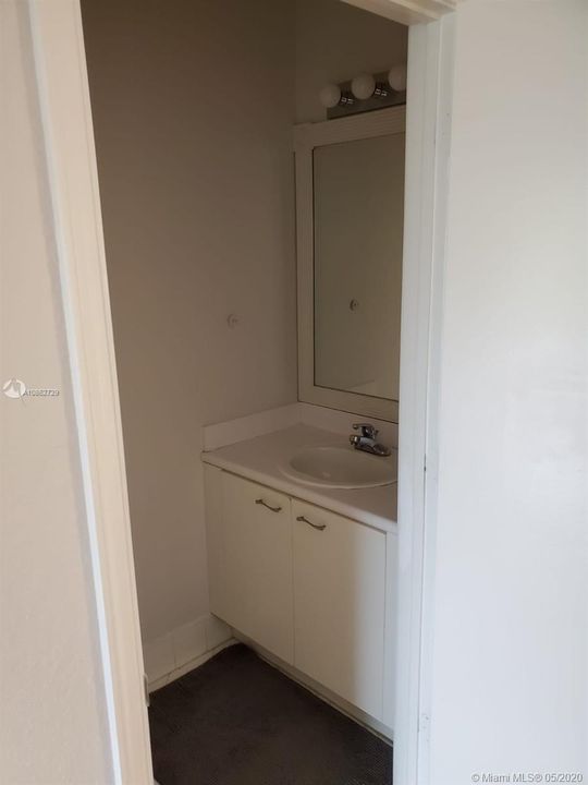 Recientemente alquilado: $2,100 (2 camas, 2 baños, 1410 Pies cuadrados)