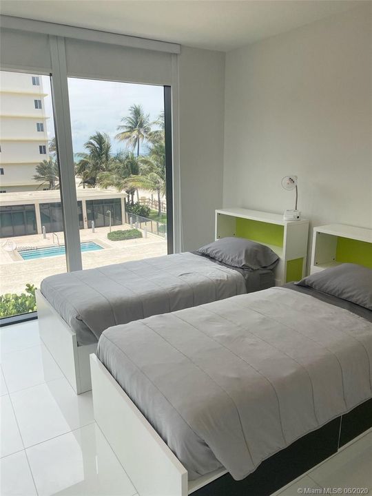 Recently Sold: $2,600,000 (3 beds, 3 baths, 2604 Square Feet)