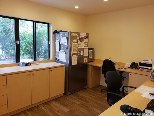 Vendido Recientemente: $950,000 (0 camas, 0 baños, 2788 Pies cuadrados)