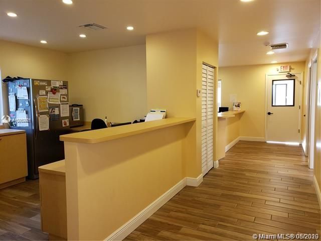 Vendido Recientemente: $950,000 (0 camas, 0 baños, 2788 Pies cuadrados)