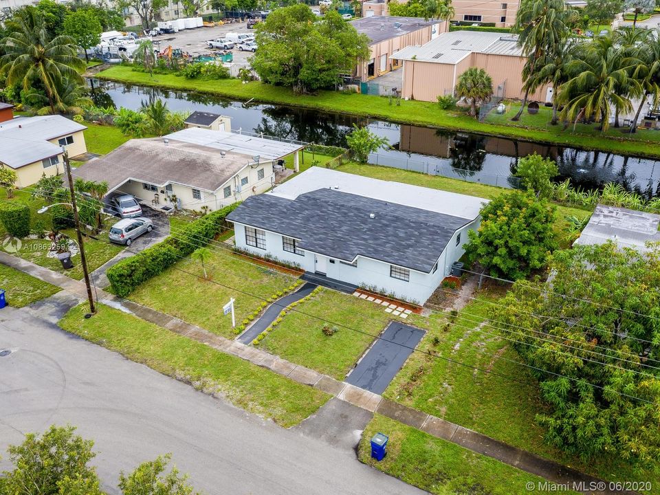 Недавно продано: $290,000 (5 спален, 2 ванн, 1813 Квадратных фут)