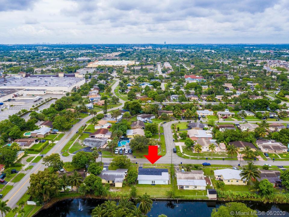 Недавно продано: $290,000 (5 спален, 2 ванн, 1813 Квадратных фут)