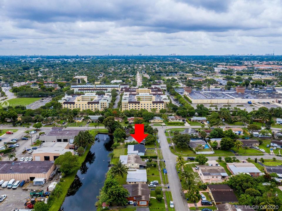 Недавно продано: $290,000 (5 спален, 2 ванн, 1813 Квадратных фут)