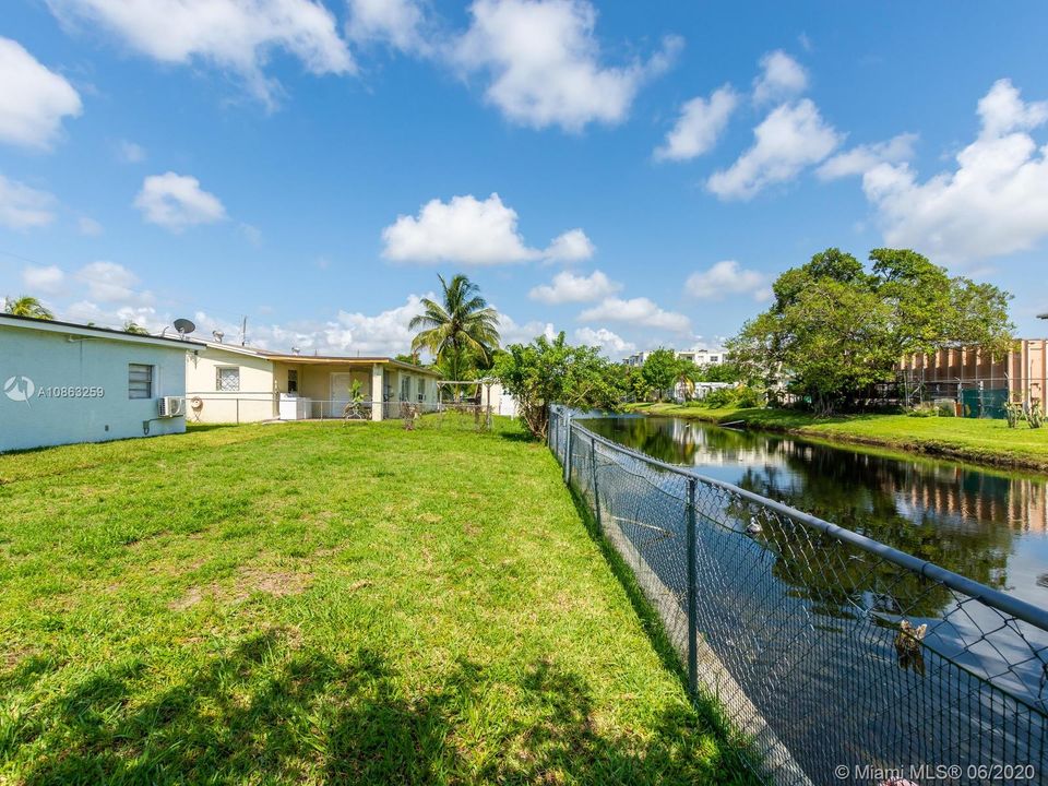 Недавно продано: $290,000 (5 спален, 2 ванн, 1813 Квадратных фут)