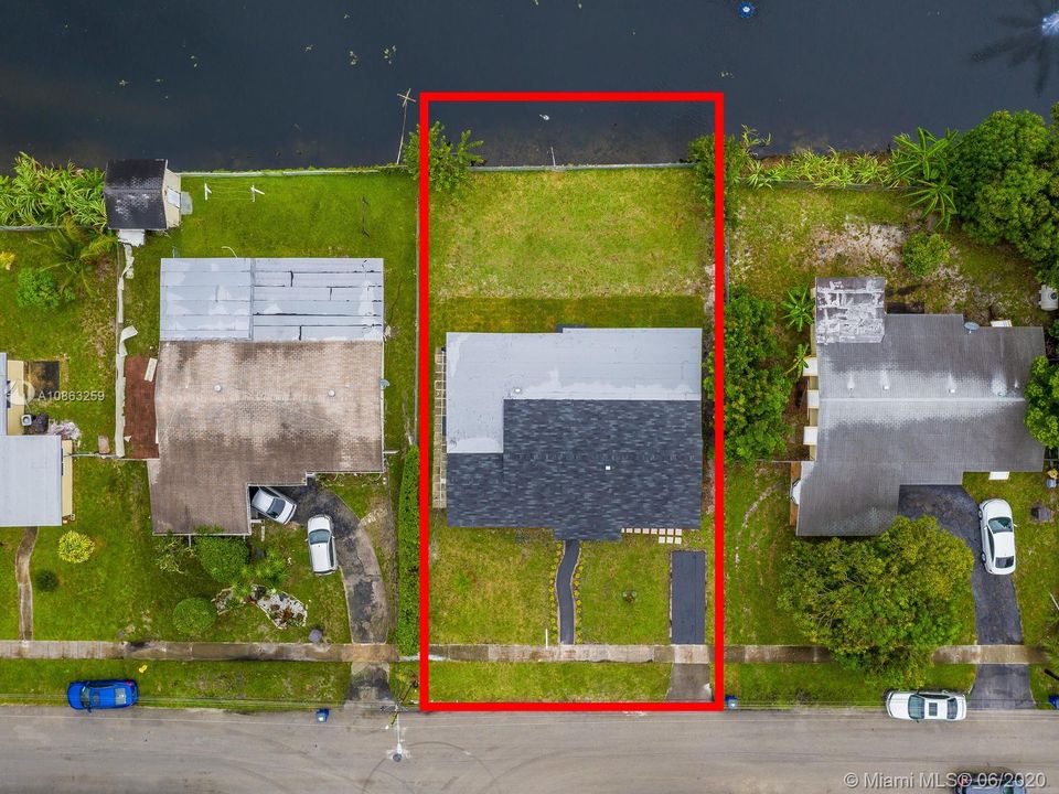 Недавно продано: $290,000 (5 спален, 2 ванн, 1813 Квадратных фут)