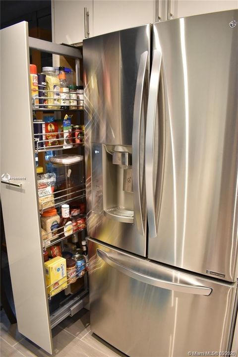 Vendido Recientemente: $82,500 (1 camas, 1 baños, 640 Pies cuadrados)